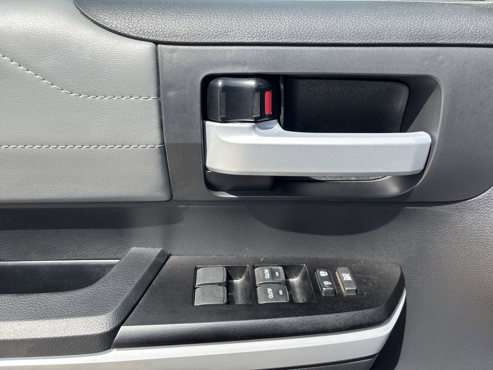 2018 Toyota Tundra 4WD SR5