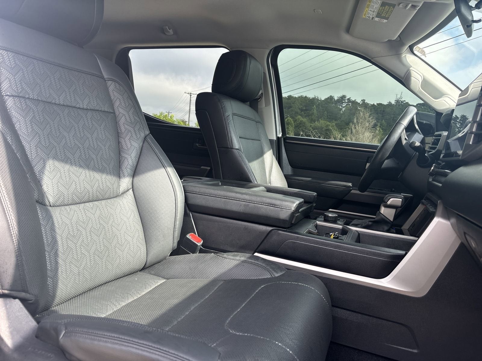 2022 Toyota Tundra 4WD SR5