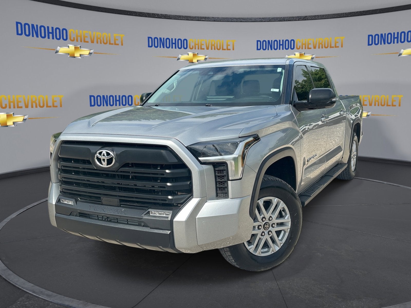 2022 Toyota Tundra 4WD SR5