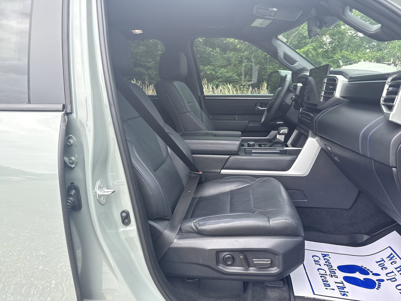 2025 Toyota Sequoia SR5