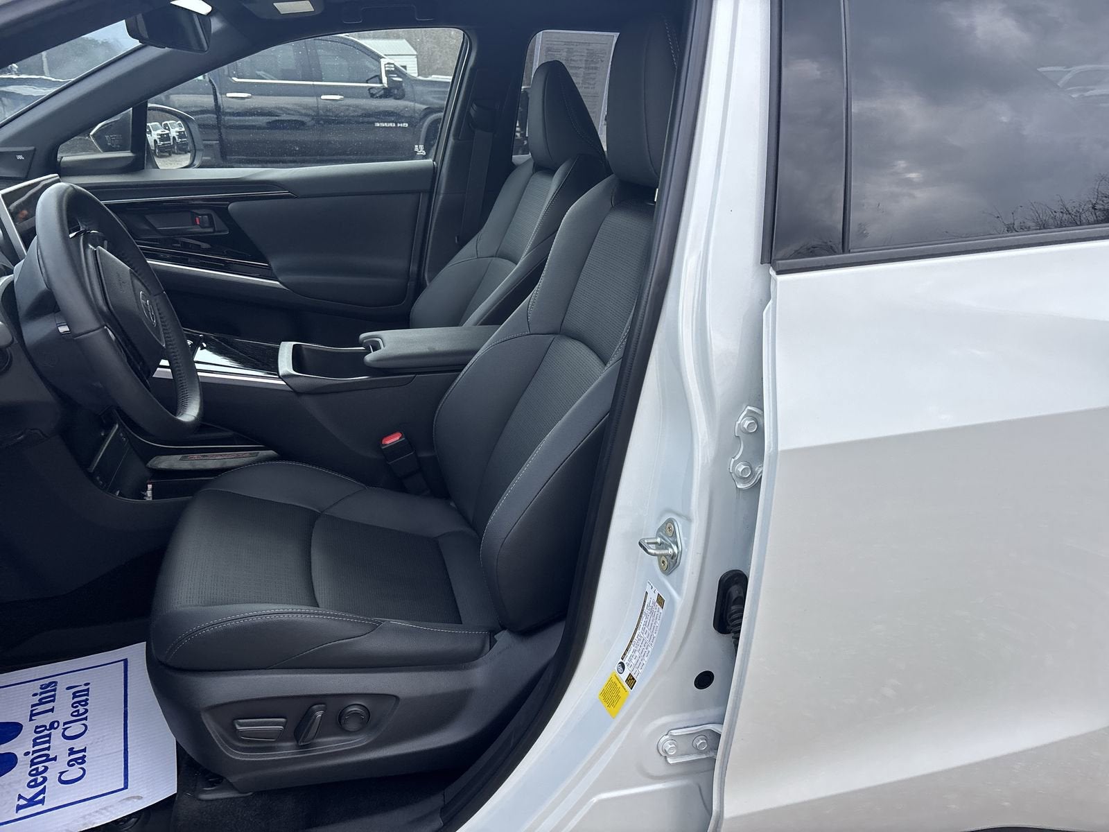 2024 Toyota bZ4X XLE