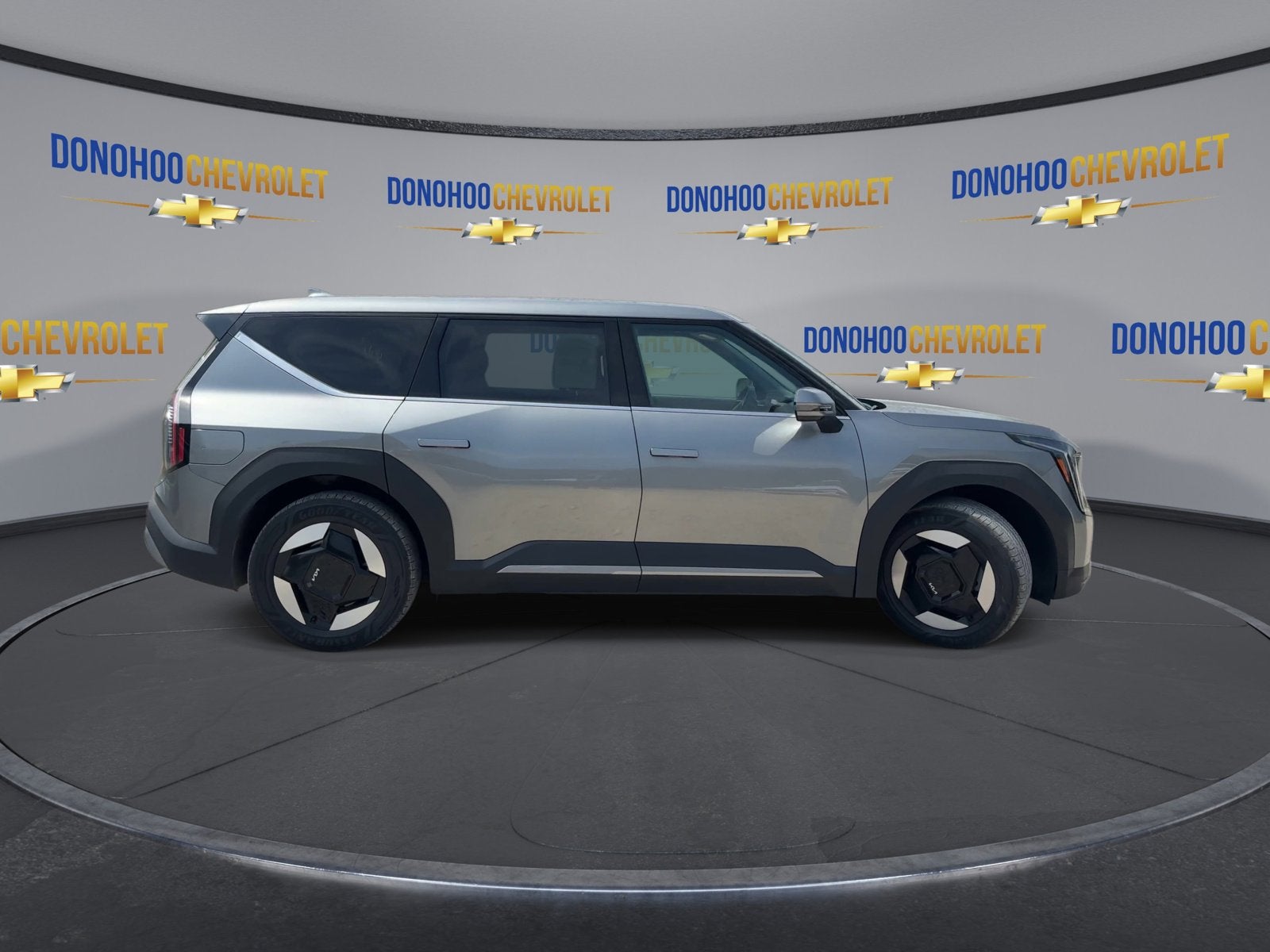 2024 Kia EV9 Light Long Range