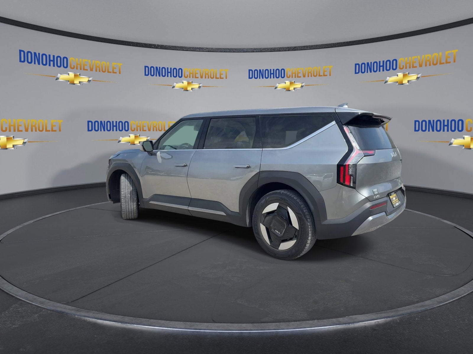 2024 Kia EV9 Light Long Range