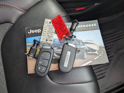 2022 Jeep Cherokee Trailhawk