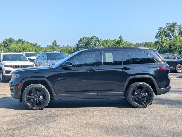 2023 Jeep Grand Cherokee Altitude
