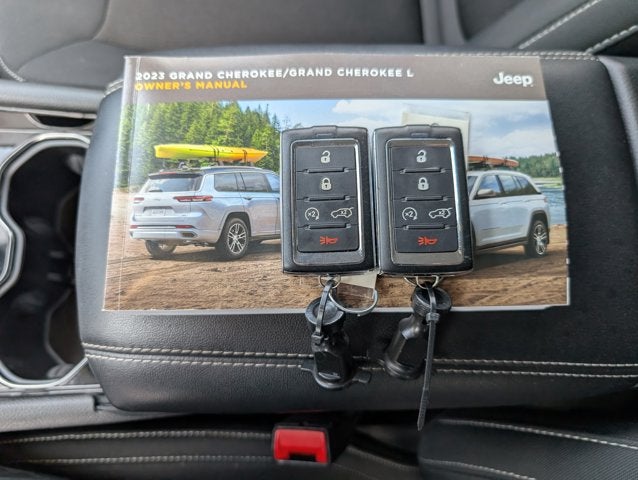 2023 Jeep Grand Cherokee Laredo