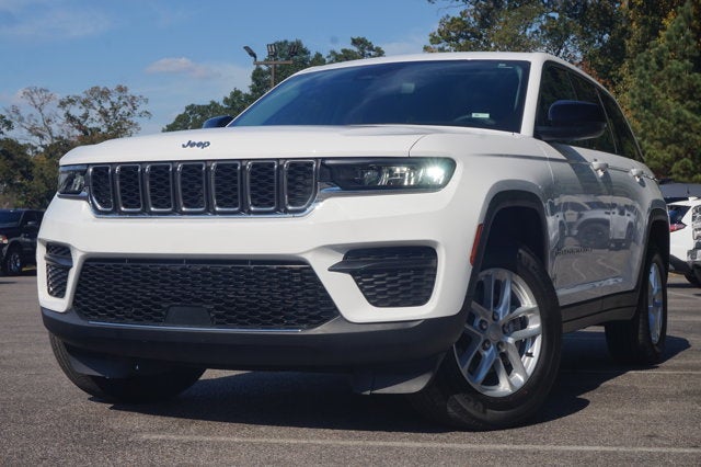 2023 Jeep Grand Cherokee Laredo