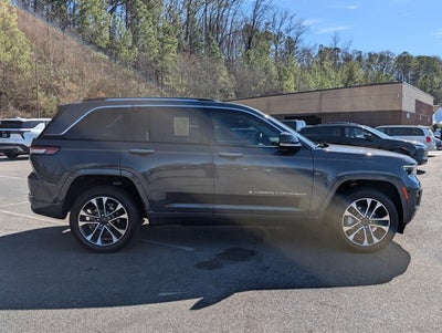2022 Jeep Grand Cherokee Overland