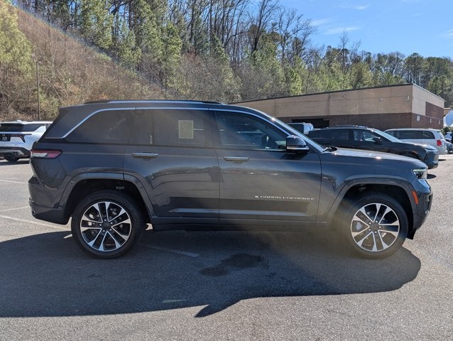 2022 Jeep Grand Cherokee Overland