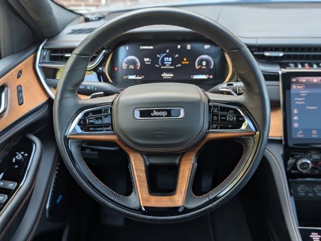 2023 Jeep Grand Cherokee Summit Reserve
