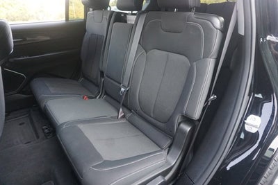 2022 Jeep Grand Cherokee L Laredo