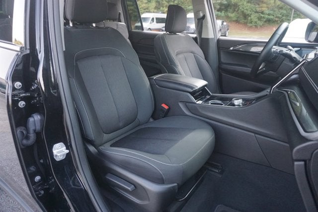 2022 Jeep Grand Cherokee L Laredo