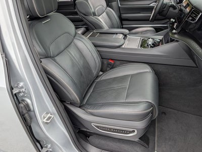 2025 Jeep Grand Wagoneer Series II Obsidian