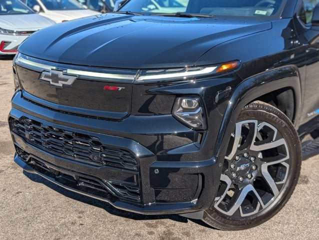 2024 Chevrolet Silverado EV RST