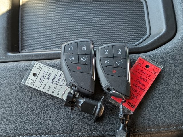 2025 Chevrolet Silverado 1500 Custom