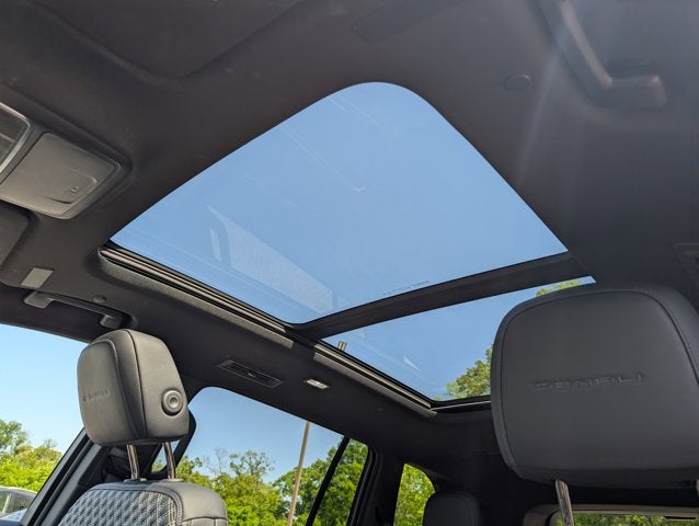 2024 GMC Acadia FWD Denali