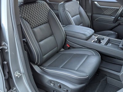 2024 GMC Acadia FWD Denali