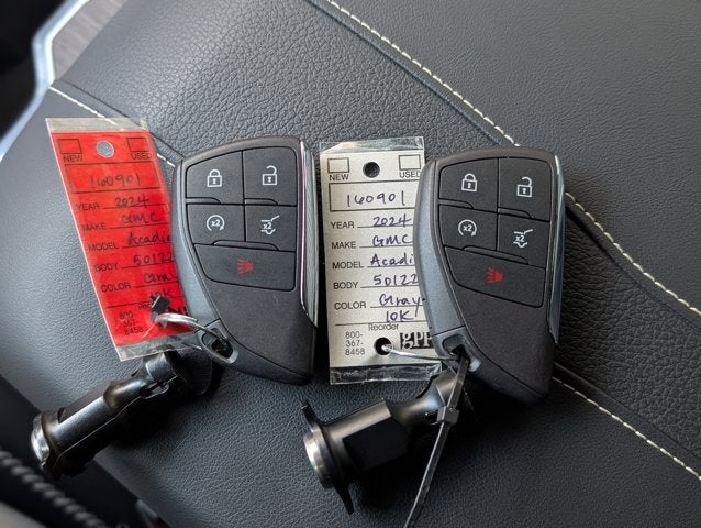 2024 GMC Acadia FWD Denali