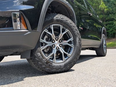 2024 GMC Acadia AWD AT4