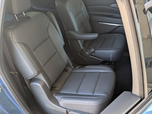 2024 Chevrolet Traverse FWD LT
