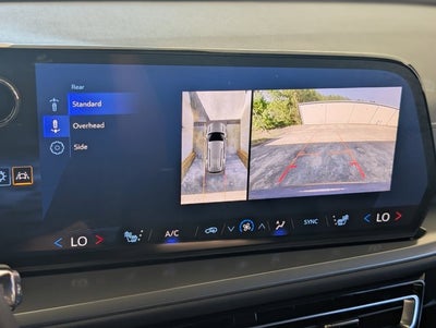 2024 Chevrolet Traverse FWD LT