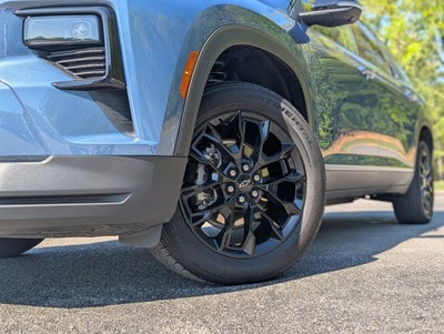 2024 Chevrolet Traverse FWD LT