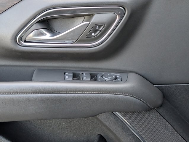 2024 Chevrolet Suburban LS