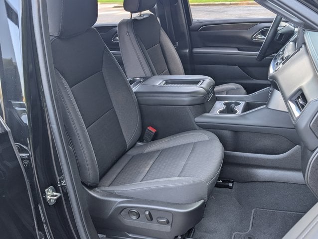 2024 Chevrolet Suburban LS