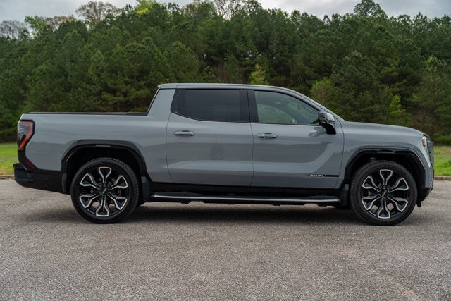 2024 GMC Sierra EV Denali Edition 1