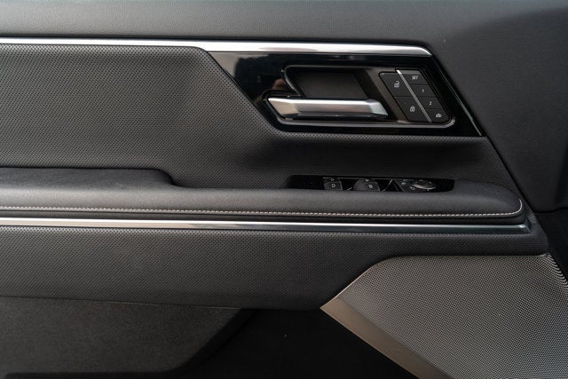 2024 GMC Sierra EV Denali Edition 1