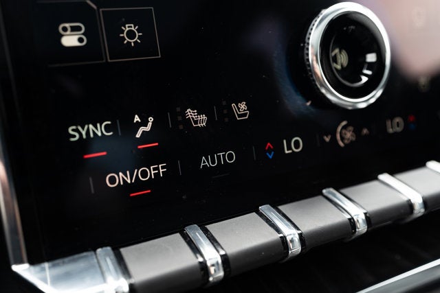 2024 GMC Sierra EV Denali Edition 1