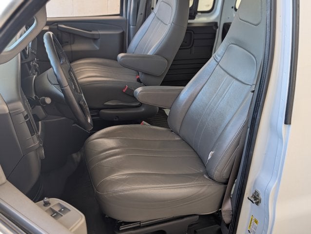 2022 GMC Savana Cargo Van RWD 3500 155"