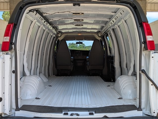 2022 GMC Savana Cargo Van RWD 3500 155"