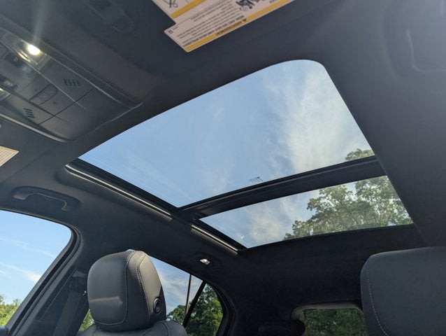 2023 Cadillac XT4 FWD Premium Luxury