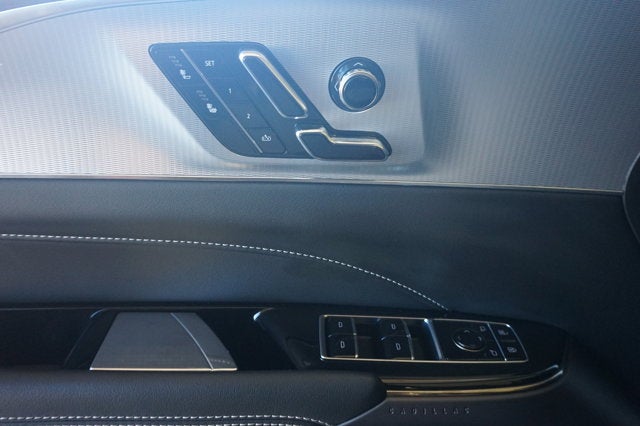 2024 Cadillac LYRIQ Tech