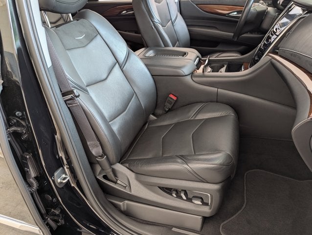 2018 Cadillac Escalade Luxury