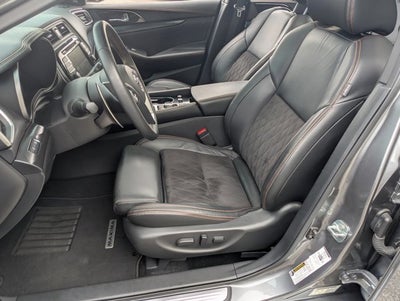 2022 Nissan Maxima SR