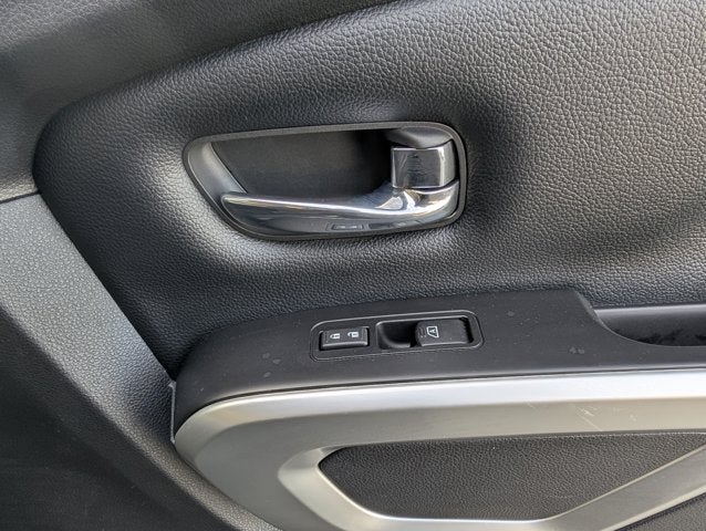 2018 Nissan Titan SL