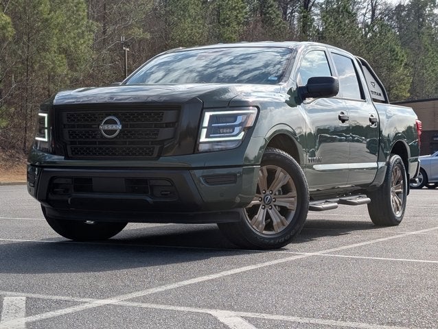 2024 Nissan Titan SV