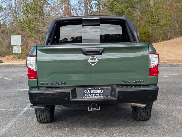 2024 Nissan Titan SV