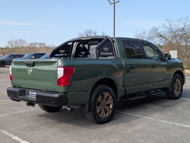 2024 Nissan Titan SV