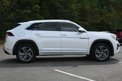 2024 Volkswagen Atlas Cross Sport 2.0T SEL R-Line