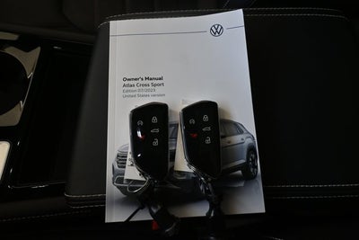 2024 Volkswagen Atlas Cross Sport 2.0T SEL R-Line