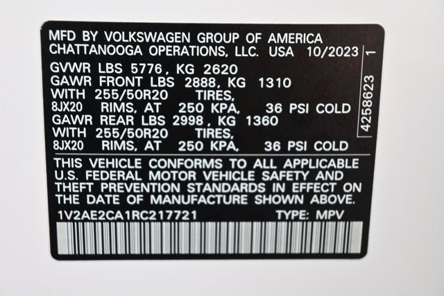 2024 Volkswagen Atlas Cross Sport 2.0T SEL R-Line