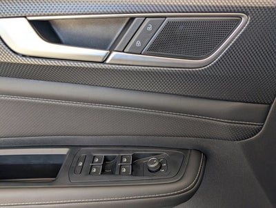 2025 Volkswagen Atlas Cross Sport 2.0T SEL