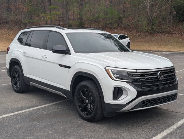 2024 Volkswagen Atlas 2.0T Peak Edition SE w/Technology