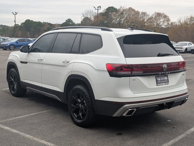 2024 Volkswagen Atlas 2.0T Peak Edition SE w/Technology