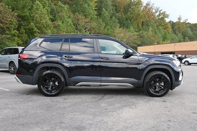 2024 Volkswagen Atlas 2.0T Peak Edition SE w/Technology