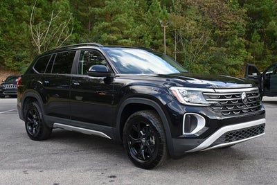 2024 Volkswagen Atlas 2.0T Peak Edition SE w/Technology