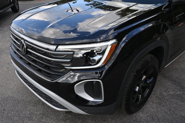 2024 Volkswagen Atlas 2.0T Peak Edition SE w/Technology